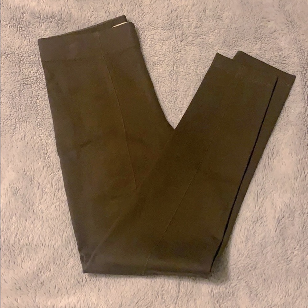 Max studio Olive green leggings